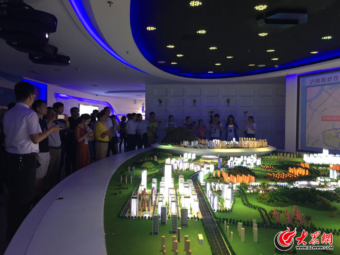 濟(jì)南高新區(qū)依托“一區(qū)兩城兩谷” 搭建國字號(hào)和國際號(hào)平臺(tái)