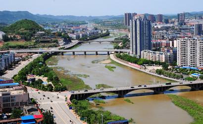 德陽經開區：打造“千億產業、綠色園區、科技新城”